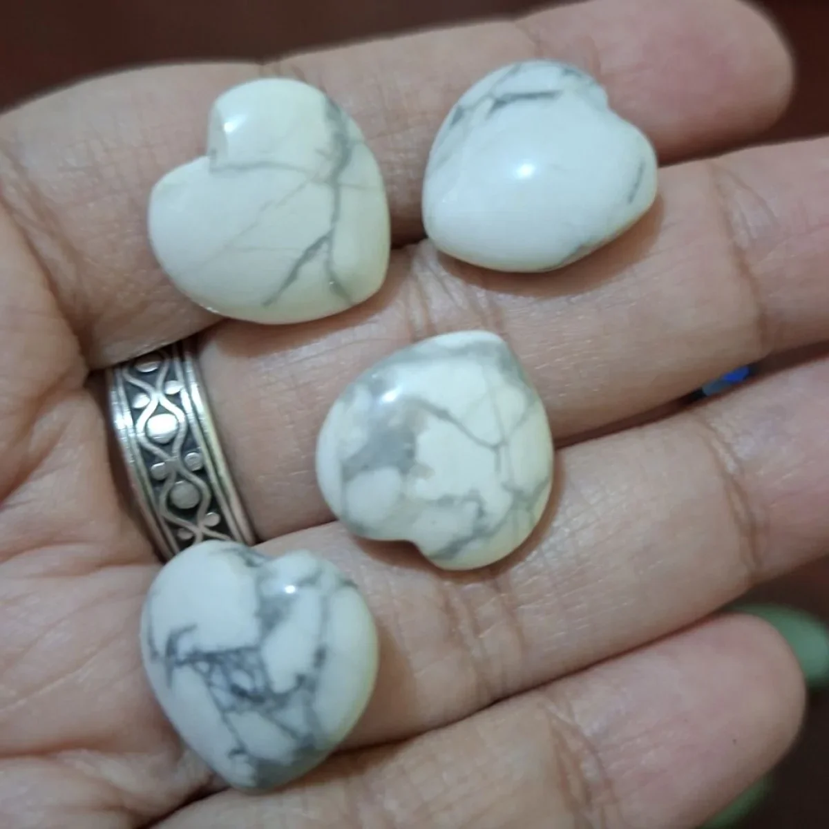 Howlite