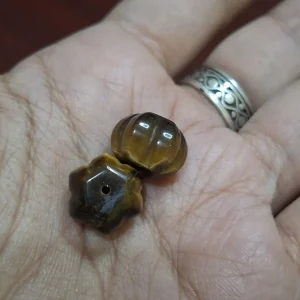 Tiger eye