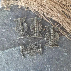 28x18mm hole 2mm