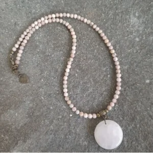 Rosequartz coin