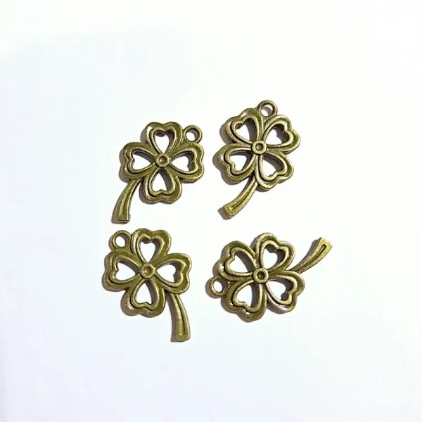 Metal alloy clover leaf charms