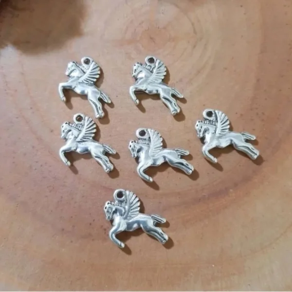 Metal alloy antique silver Pegasus charm